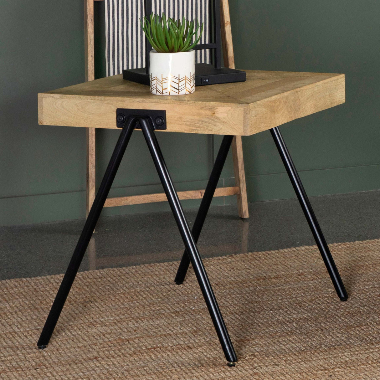 Avery -l Rectangular Coffee Table