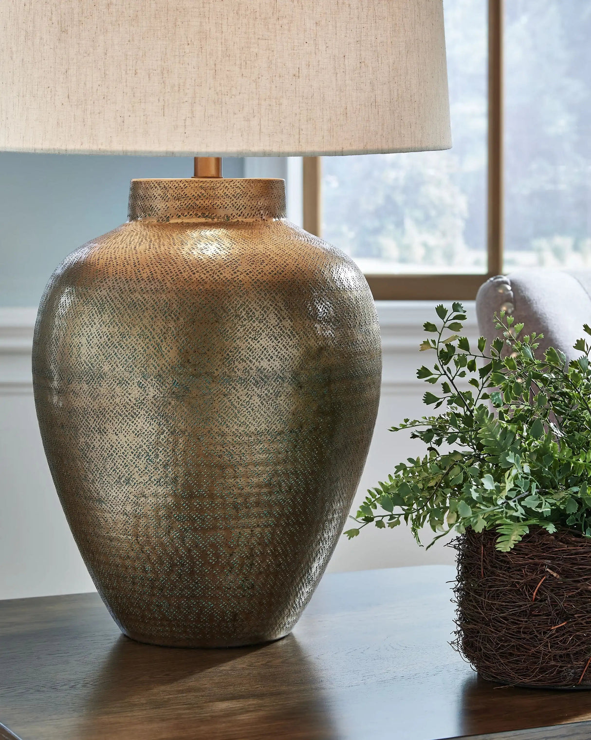 Madney - Metal Table Lamp - Antique Gold Finish - Best Buy Furniture