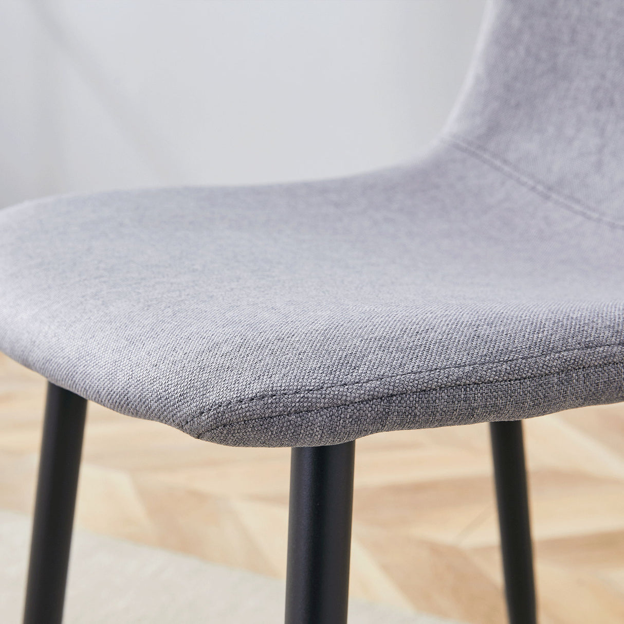 Luxury Simple Chair Linen Cotton High Resilience Dining Chair With Black Metal Legs (Set of 4) - Light Gray