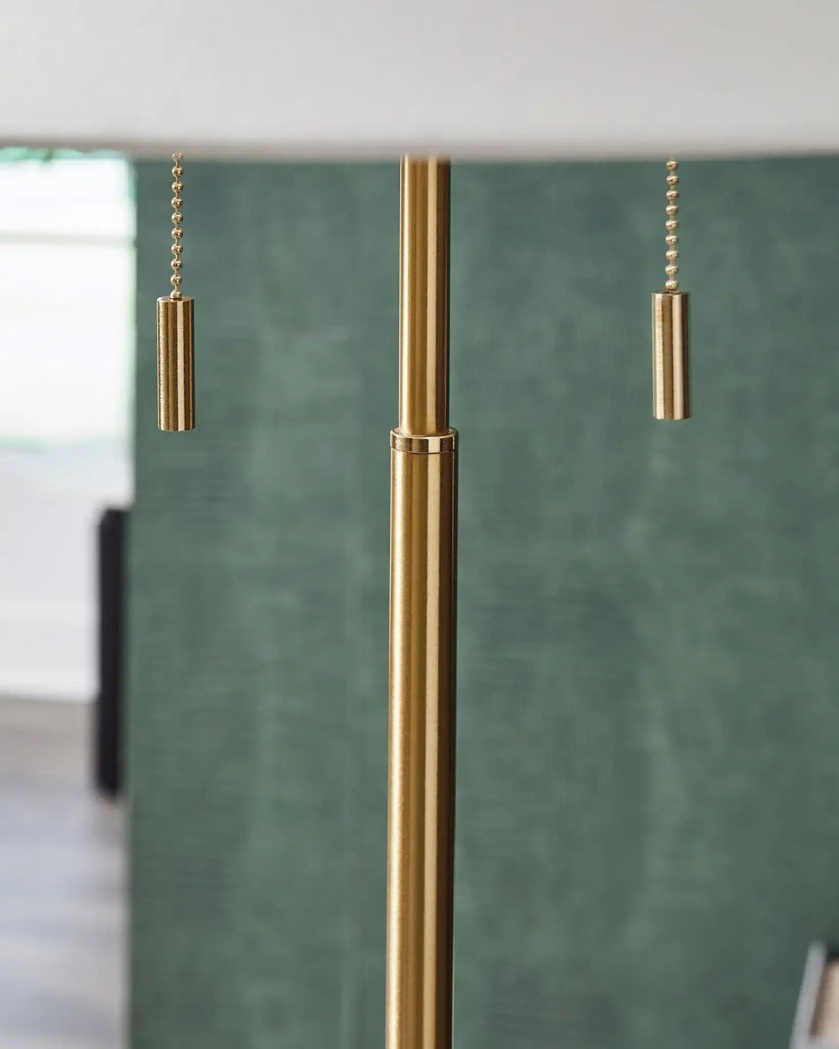 Haigwood - Metal Lamp - Best Buy Furniture