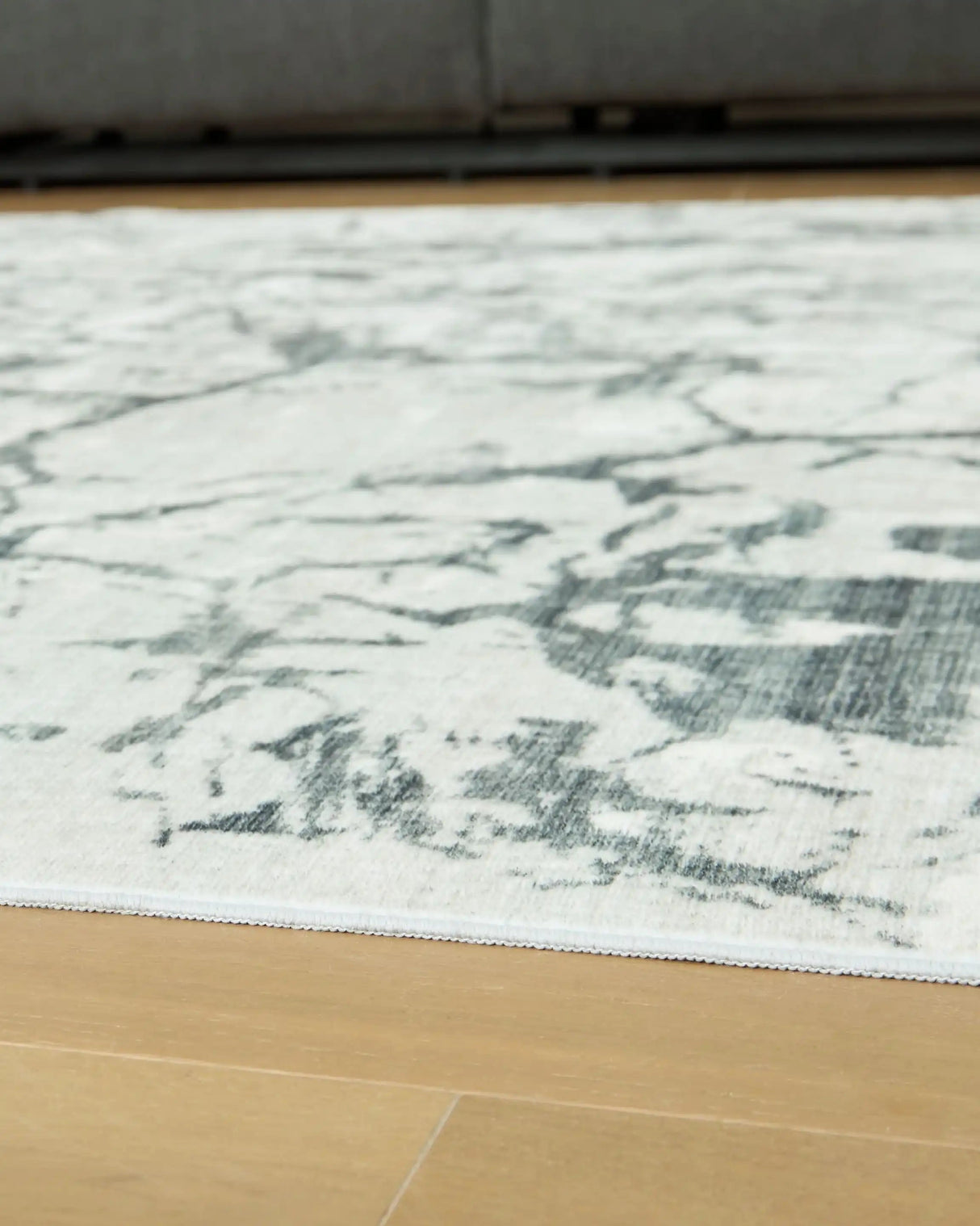 Tobinbury - Washable Rug - Best Buy Furniture