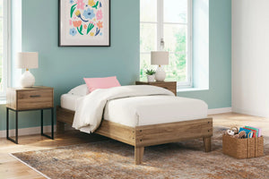 Deanlow - Platform Bed - Best Buy Furniture