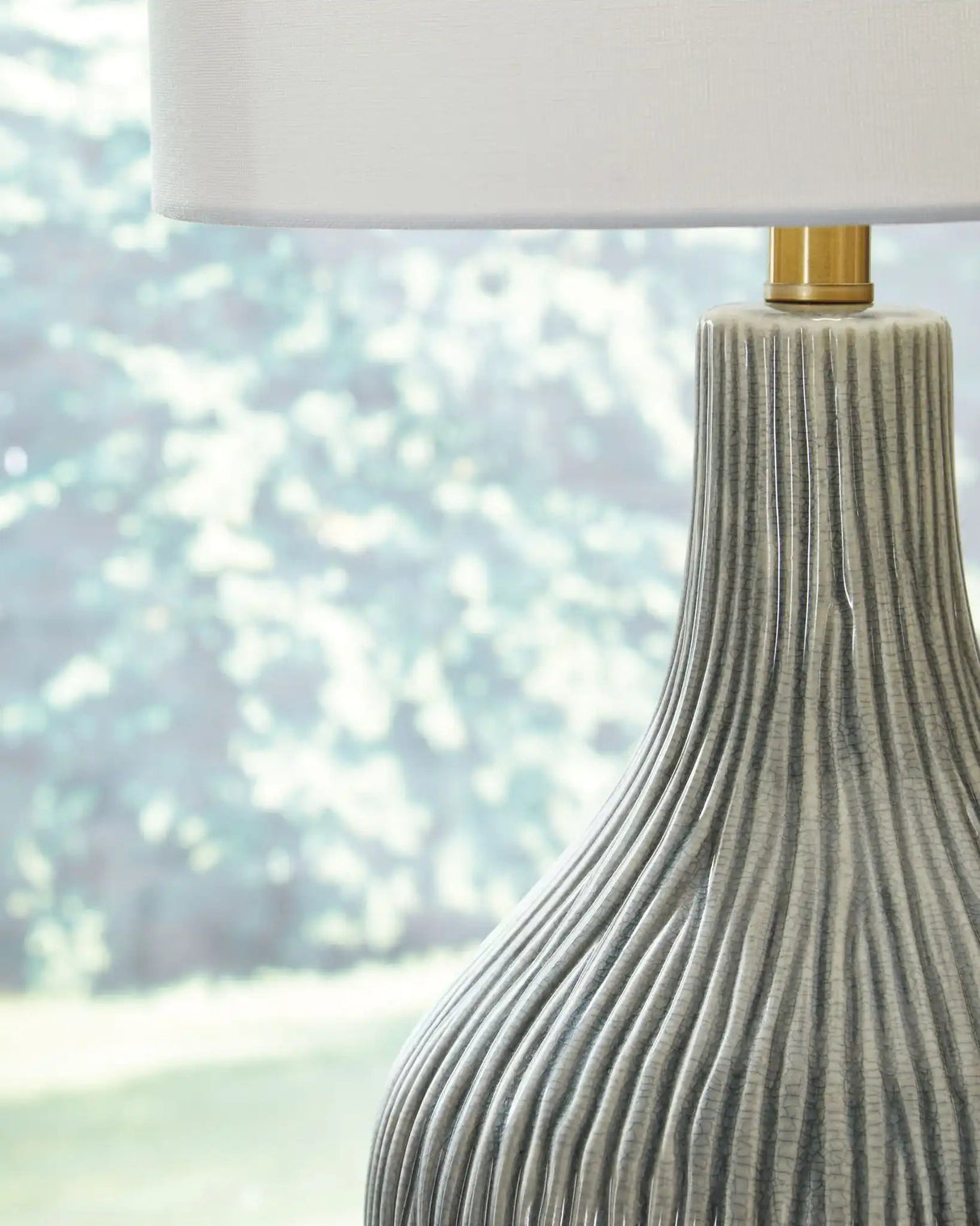 Judlen - Ceramic Table Lamp - Gray / Gold Finish - Best Buy Furniture