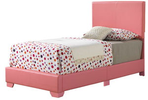 Elegant Platform Bed For Relaxed Spaces