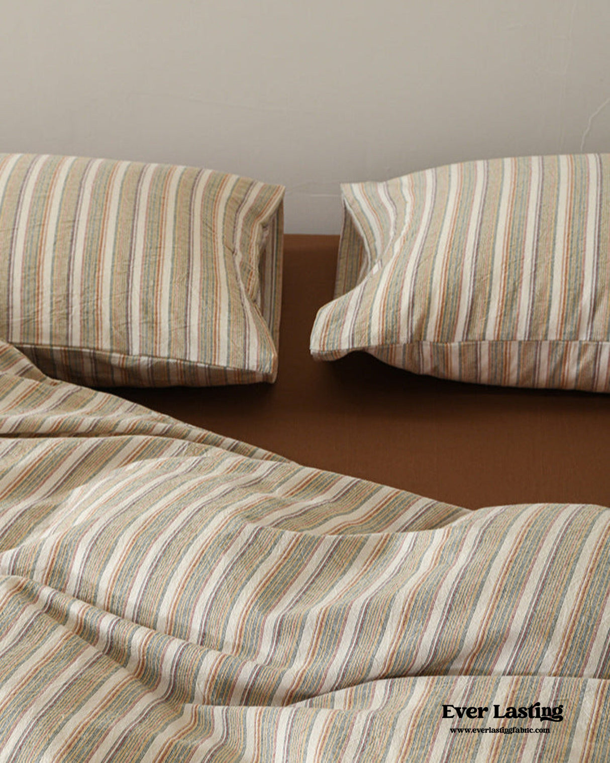 Ava Vintage Striped Cotton Bedding Set / Beige Solid