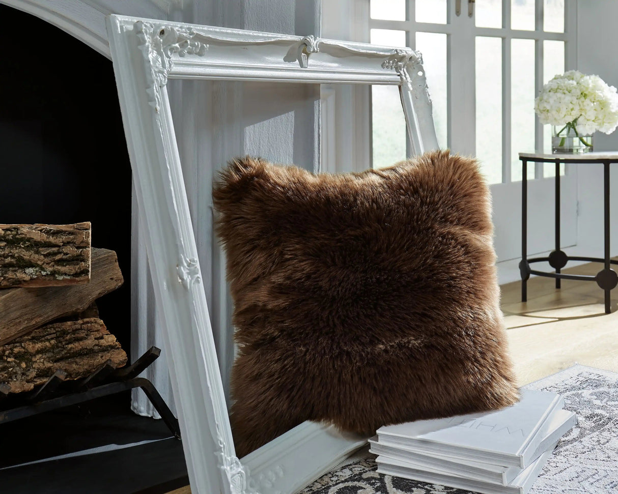 Bellethrone - Pillow - Best Buy Furniture