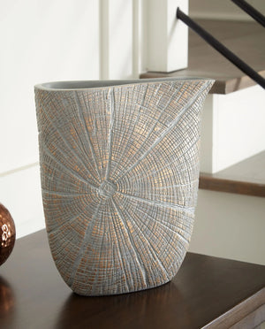 Ardenley - Vase - Best Buy Furniture