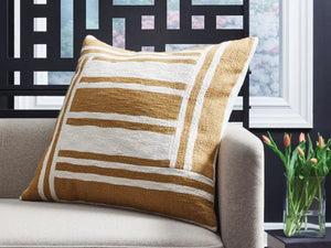 Darrman - Pillow - Best Buy Furniture