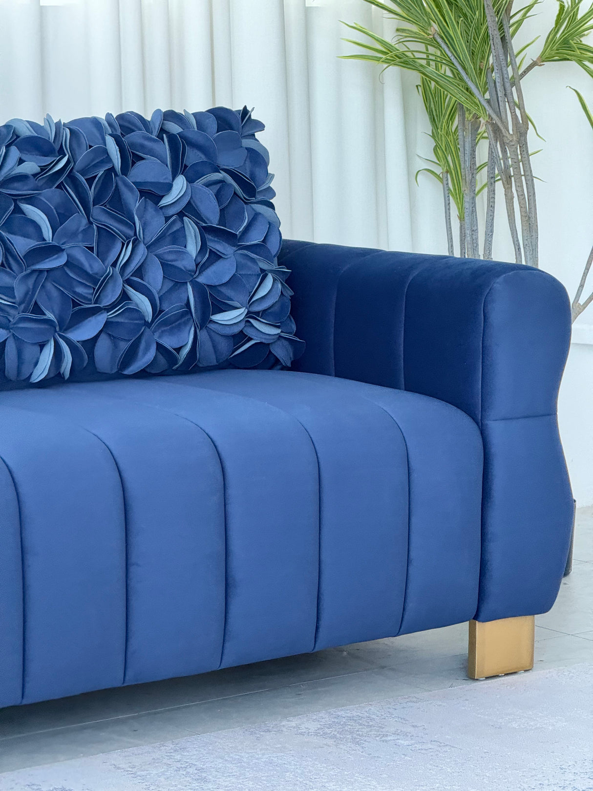 FX-P56-RBH Velvet Sofa