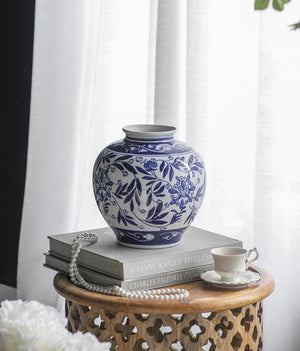 8.5x8.5x9" Porcelain Decorative Flower Vase