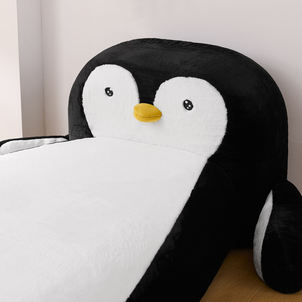Twin Size Penguin Shaped Bed, Lounger Chair For Kids Bedroom - White / Black