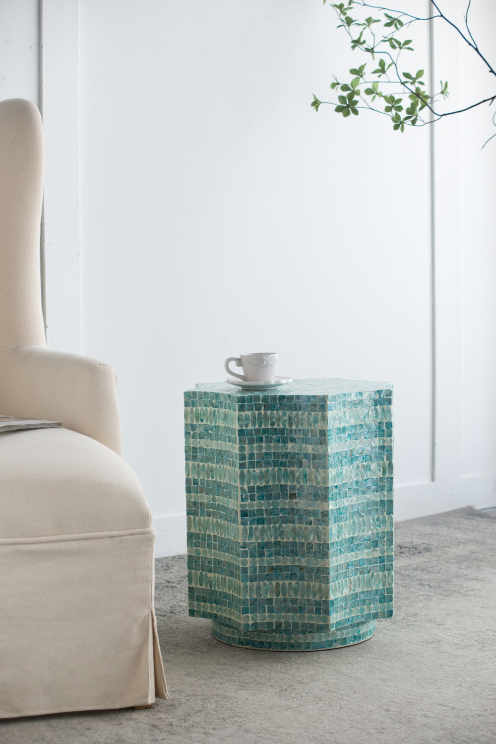 17x17x20" Capiz Design Stool
