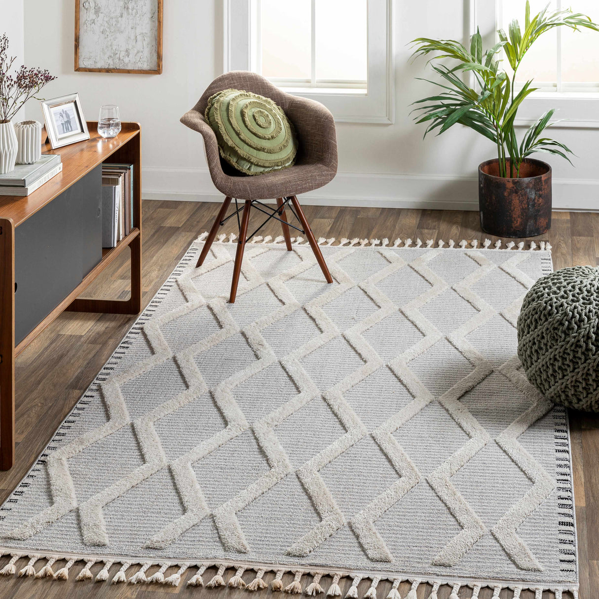Bolong High/Low Pile Rug with Tassels - Clearance