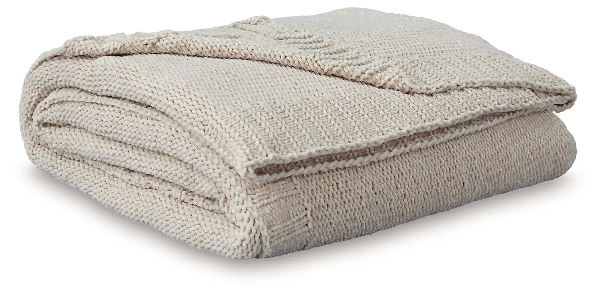 Anawood - Throw - Best Buy Furniture