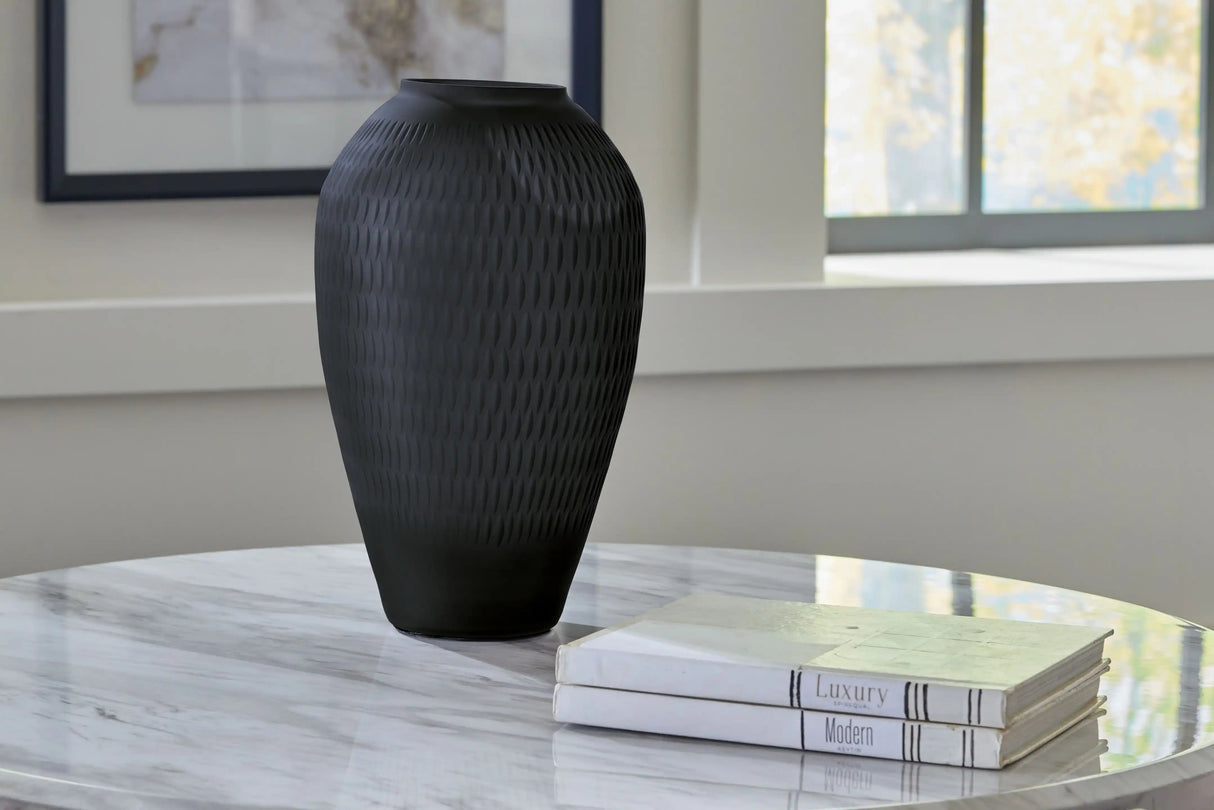 Etney - Vase - Best Buy Furniture