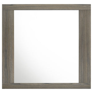 4 Piece Queen Bedroom Set With Built In Storage And Mirror - Oak