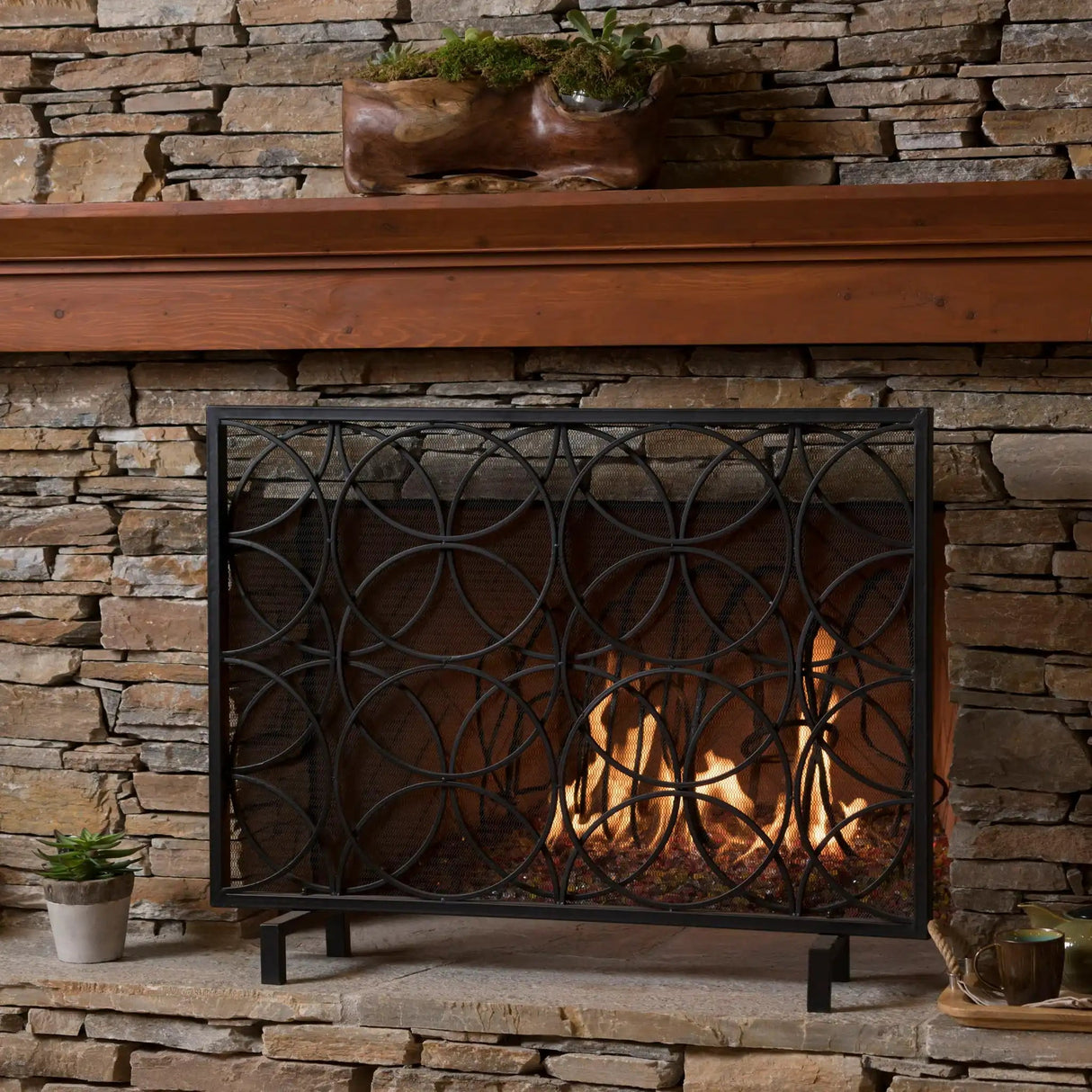 Thayer - Single Panel Iron Fireplace Screen With Geometric Design - Best Buy Furniture