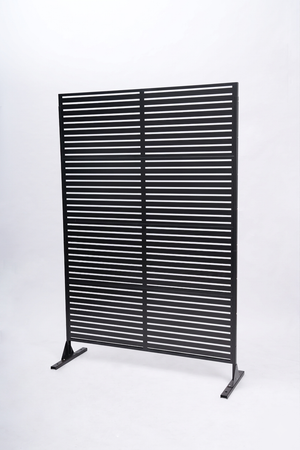 Sturdy Outdoor Privacy Screen