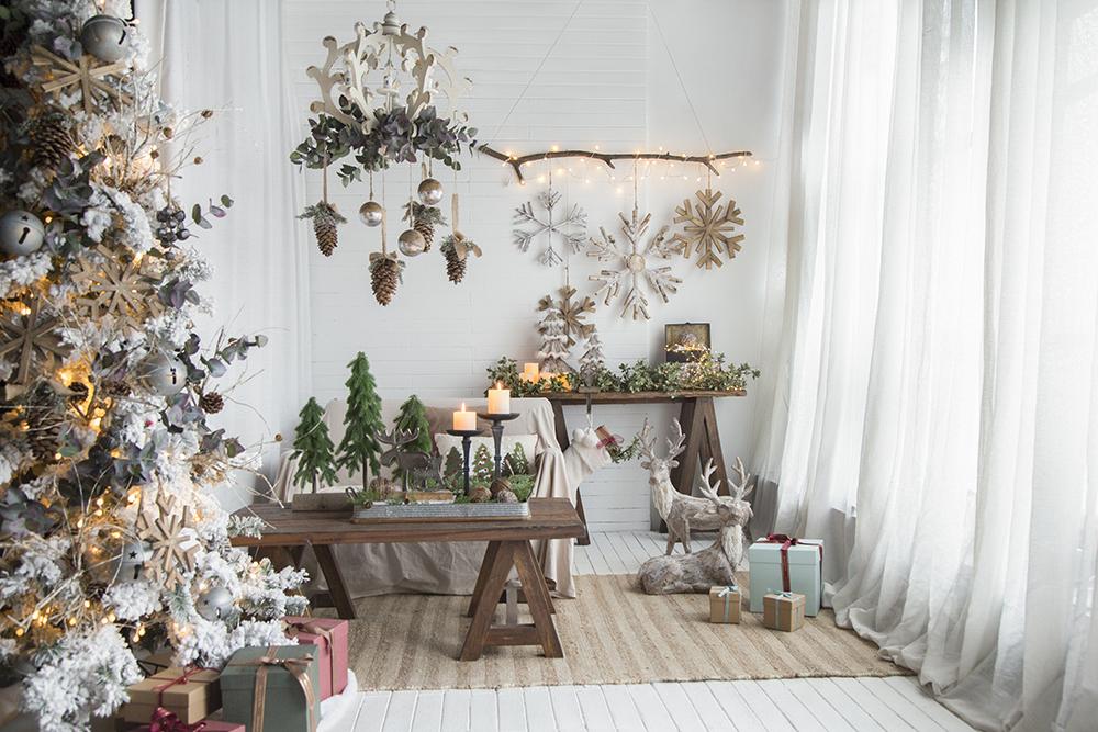 17.7" x 17.7" Large Fir Wood Snowflake Ornaments - Set of 2