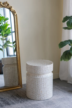 14x14x18" Round Wooden Accent Stool
