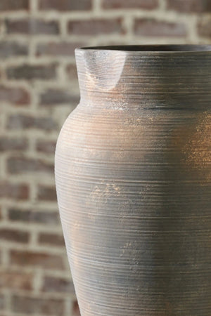 Brickmen - Vase - Best Buy Furniture