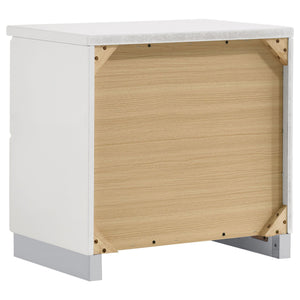 August - 6 Piece Queen Panel Bedroom Set With LED Lighting - White