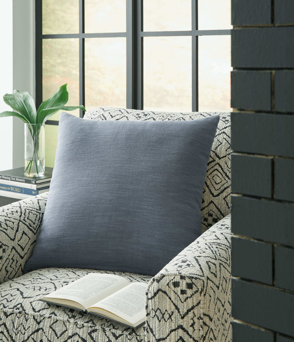 Thaneville - Pillow - Best Buy Furniture