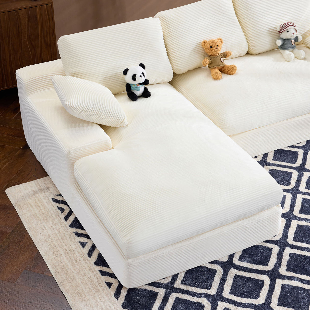 Compressed Sofa With 3 Back Cushions, 2 Throw Pillows