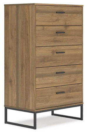 Deanlow - Five Drawer Chest - Honey - Best Buy Furniture