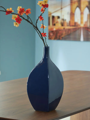 Abtinson - Vase - Best Buy Furniture