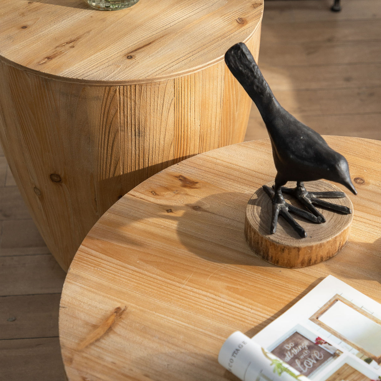 Vintage Style Barrel Coffee Table With Storage