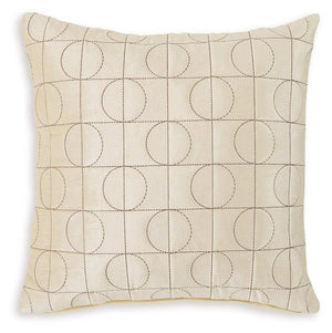 Kydner - Pillow - Best Buy Furniture