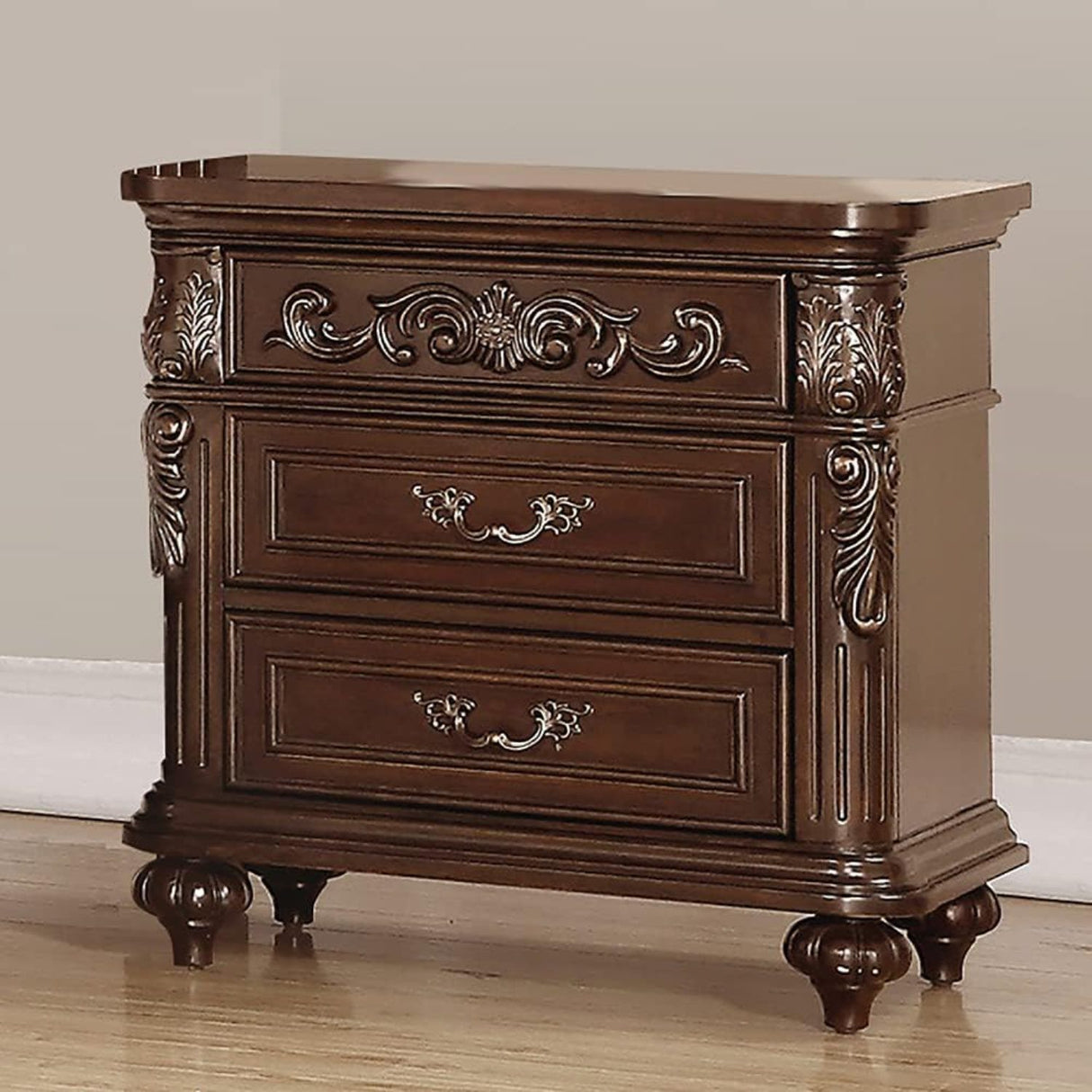 3 Piece Bedroom Set, Majestic Formal Bed With 2 Nightstands