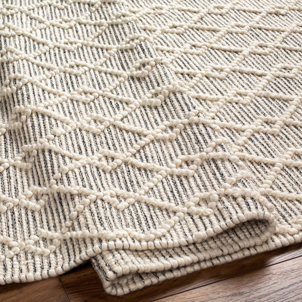 Diata Wool Rug with Tassels - Clearance