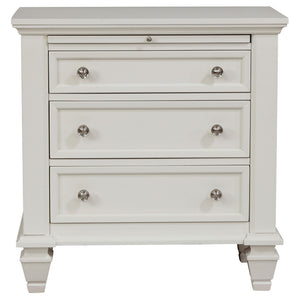 Rocco - 4 Piece Queen Bedroom Set - Cream White