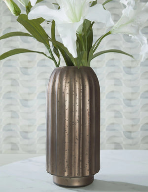 Briarcott - Vase - Best Buy Furniture