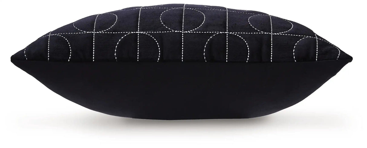 Kydner - Pillow - Best Buy Furniture
