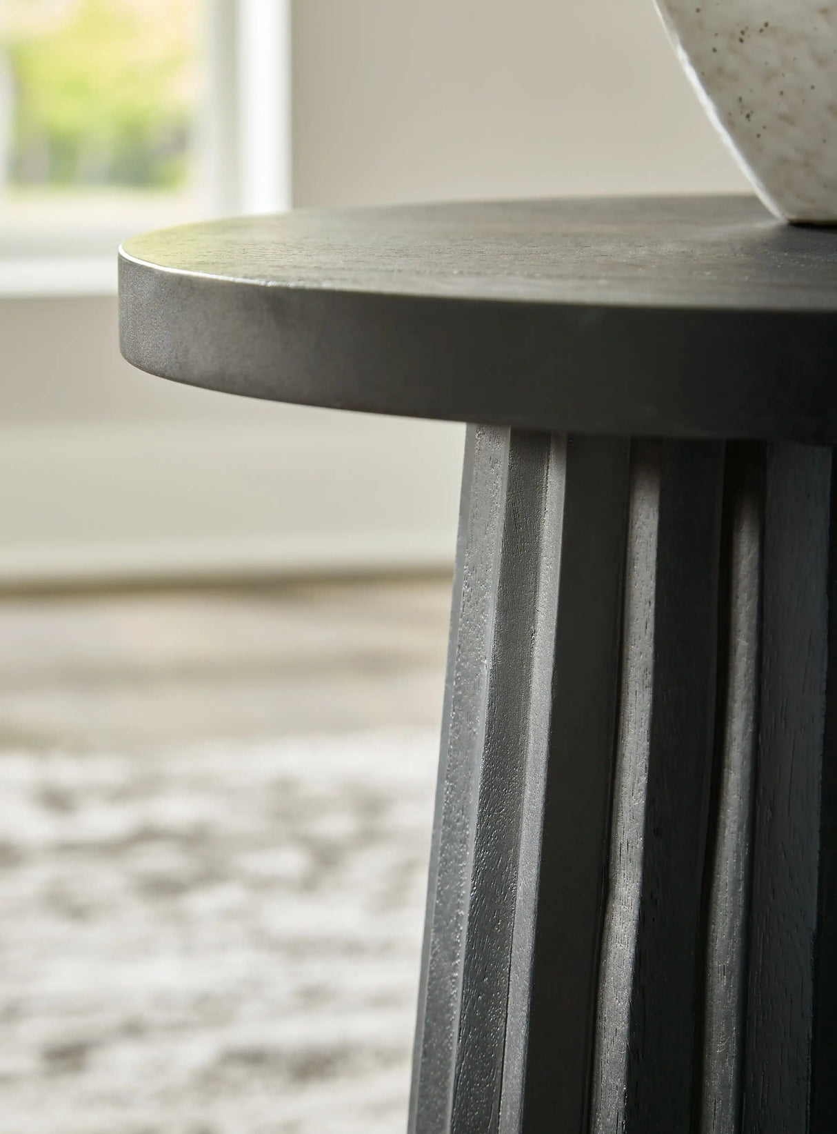 Ceilby - Accent Table - Best Buy Furniture
