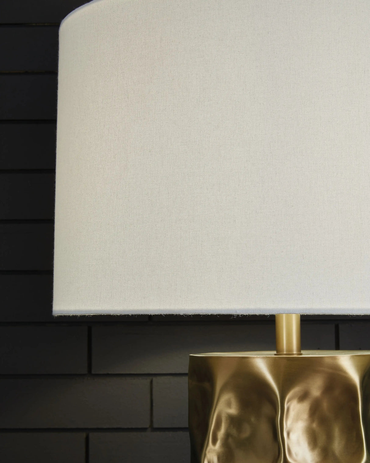 Marshawn - Metal Table Lamp - Gold Finish - Best Buy Furniture