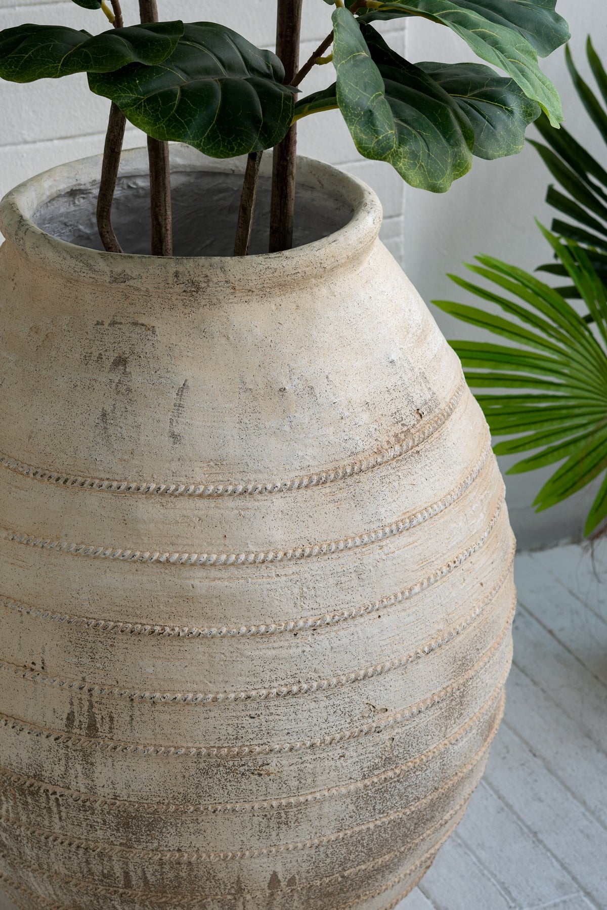22.4x22.4x30.5" Large Magnesium Flower Pot with Weathered Finish