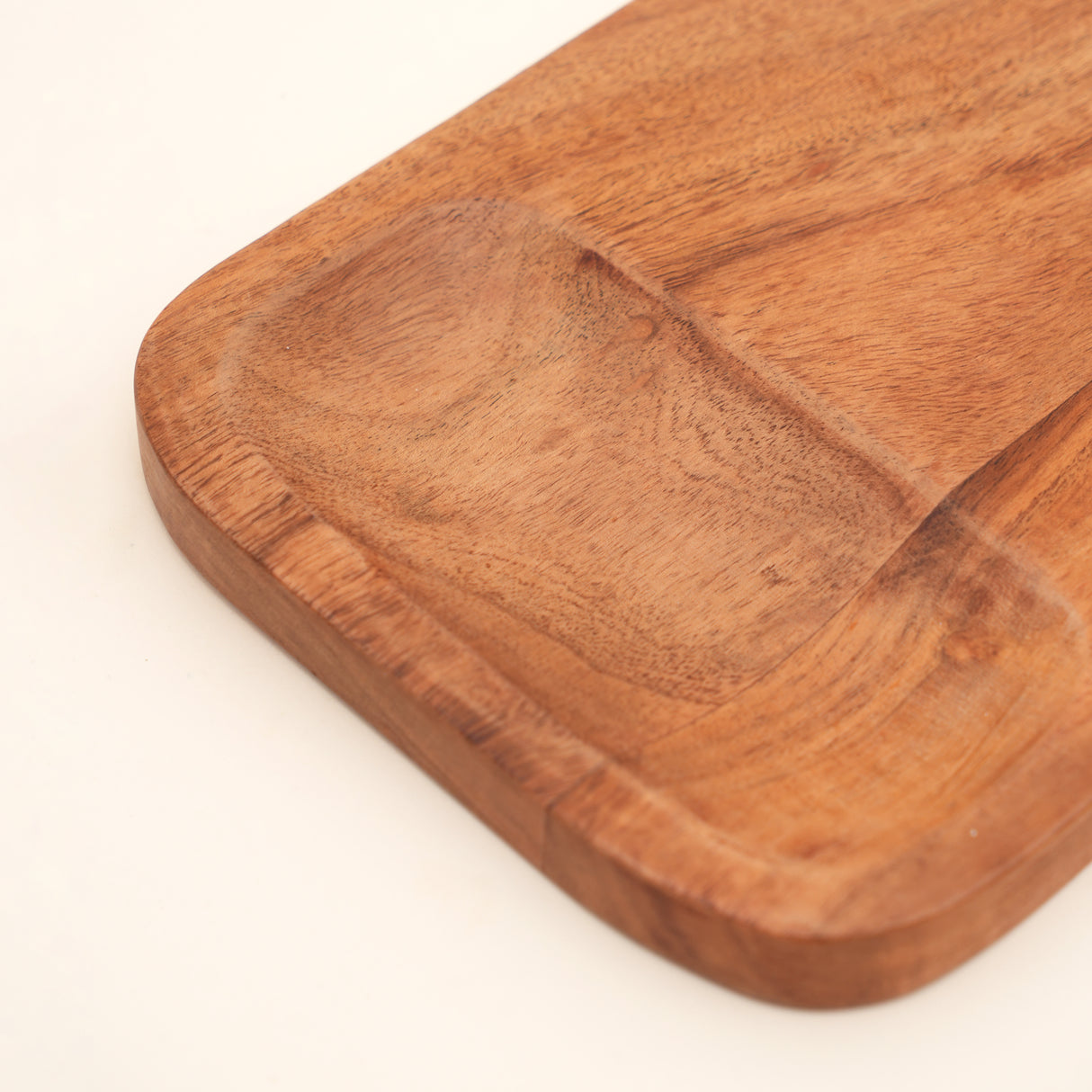 Acacia Wood Cutting Board with Built-In Handle