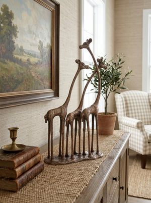 10x3.9x18.9" Giraffe Sculpture, Animal Statue Decor