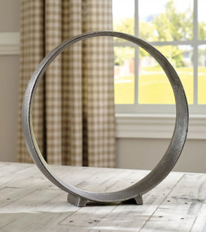 Ryandale - Sculpture - Best Buy Furniture