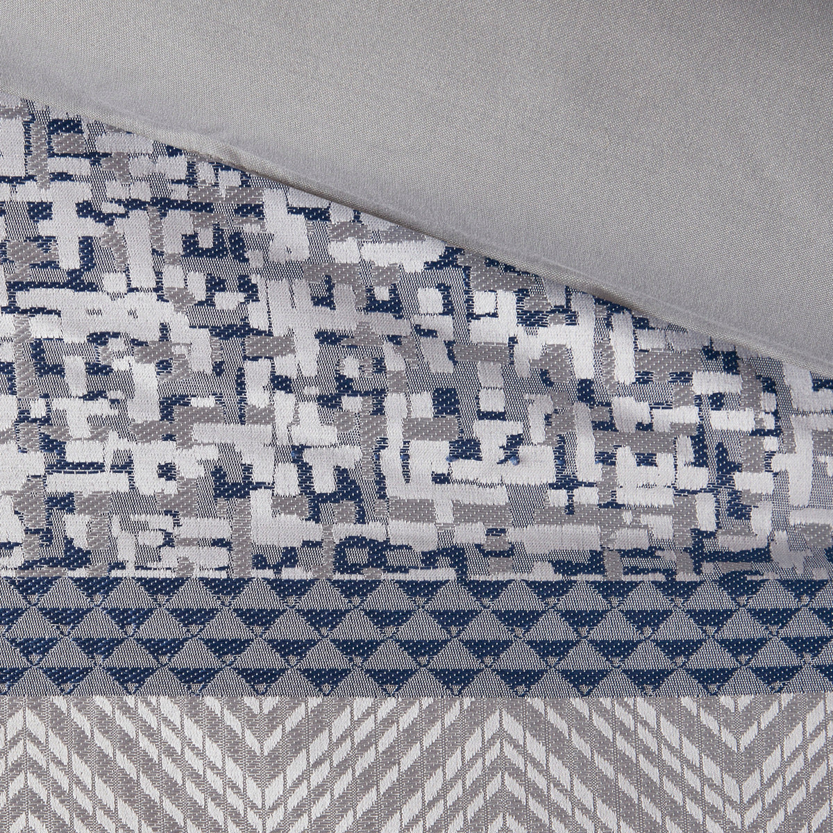 7 Piece Jacquard Comforter Set