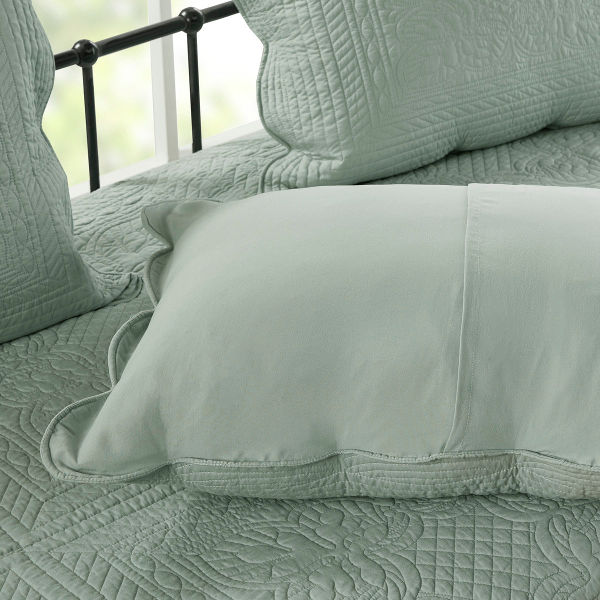 6 Piece Reversible Scalloped Edge Daybed Cover Set - Seafoam