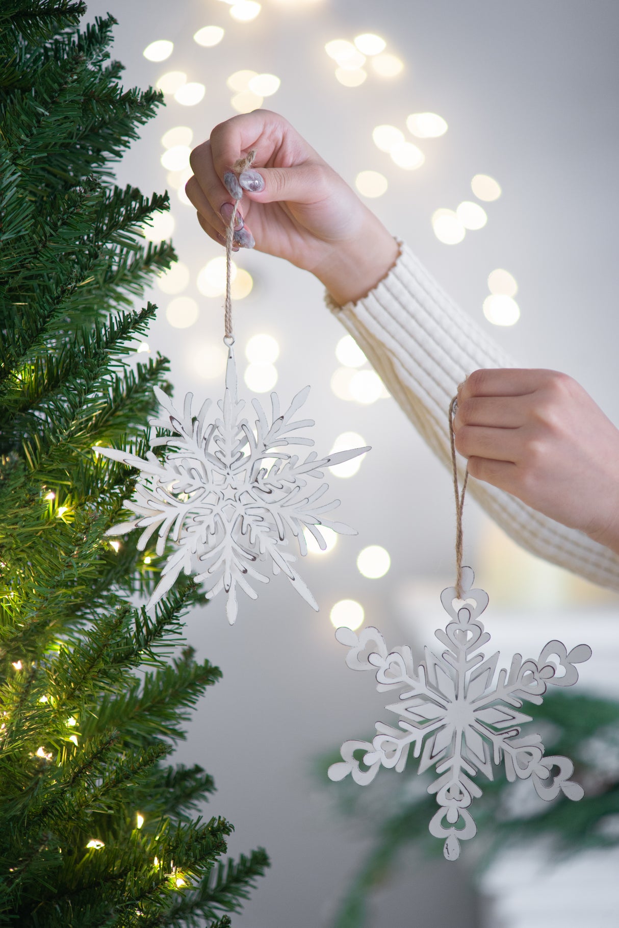 Set of 6 Iron Snowflake Hanger Christmas Tree Ornaments