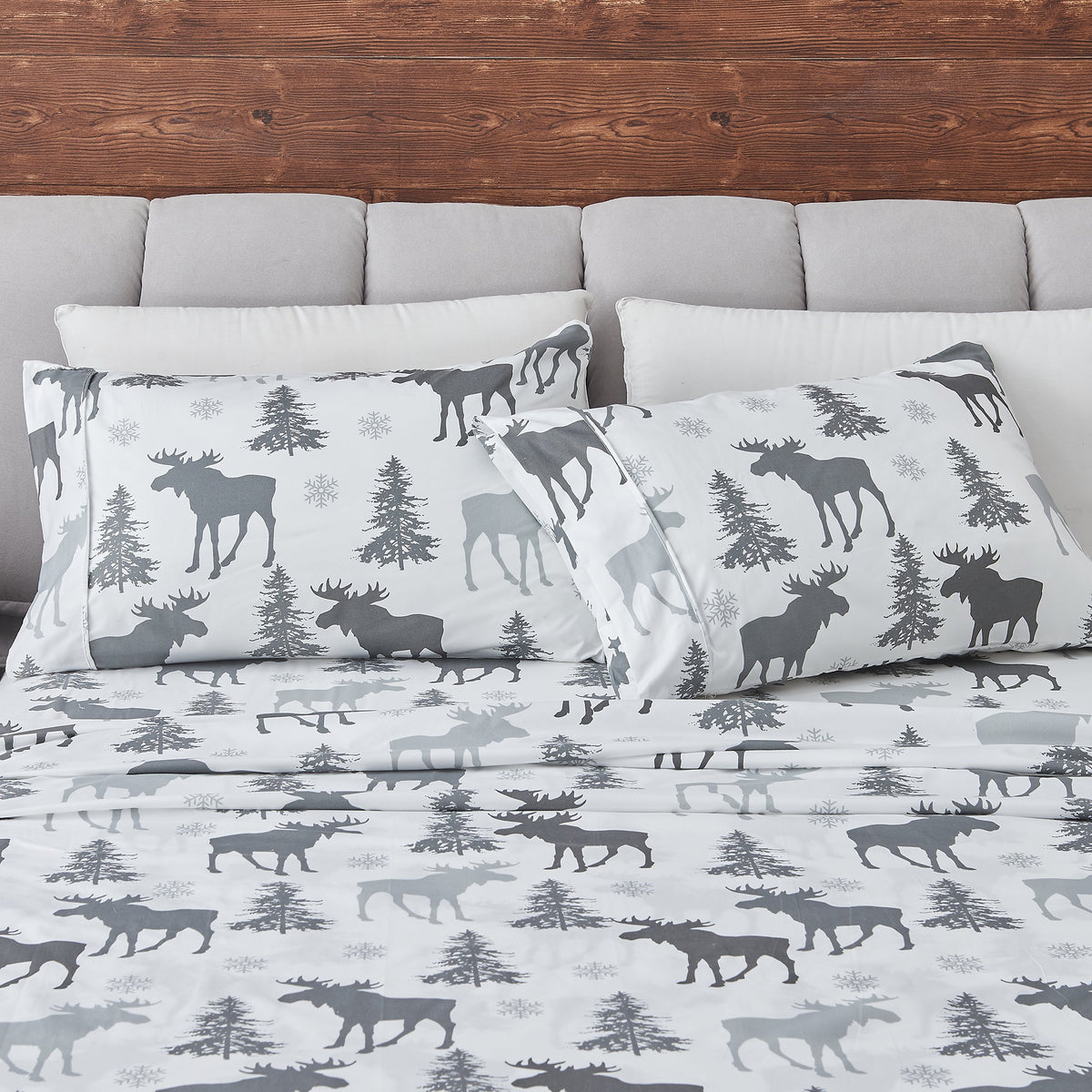 Great Bay Home Lodge Printed Sheet Set in Moose