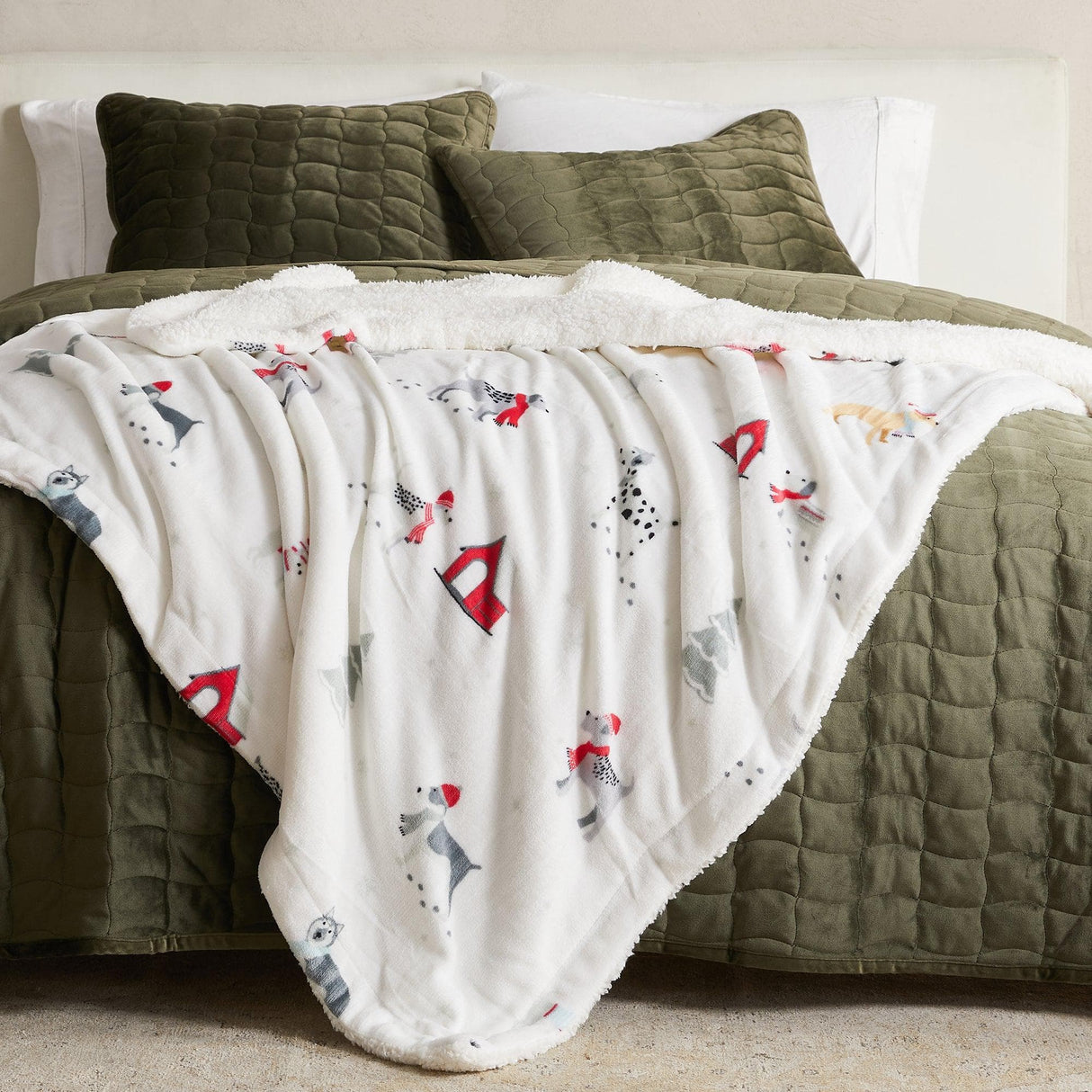 Sherpa Throw Blanket - Eve Collection