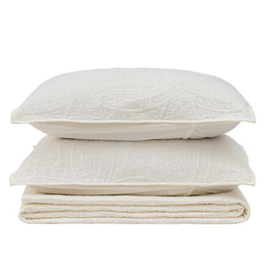 3-Piece Oversized Medallion Quilt Set - Clara Collection