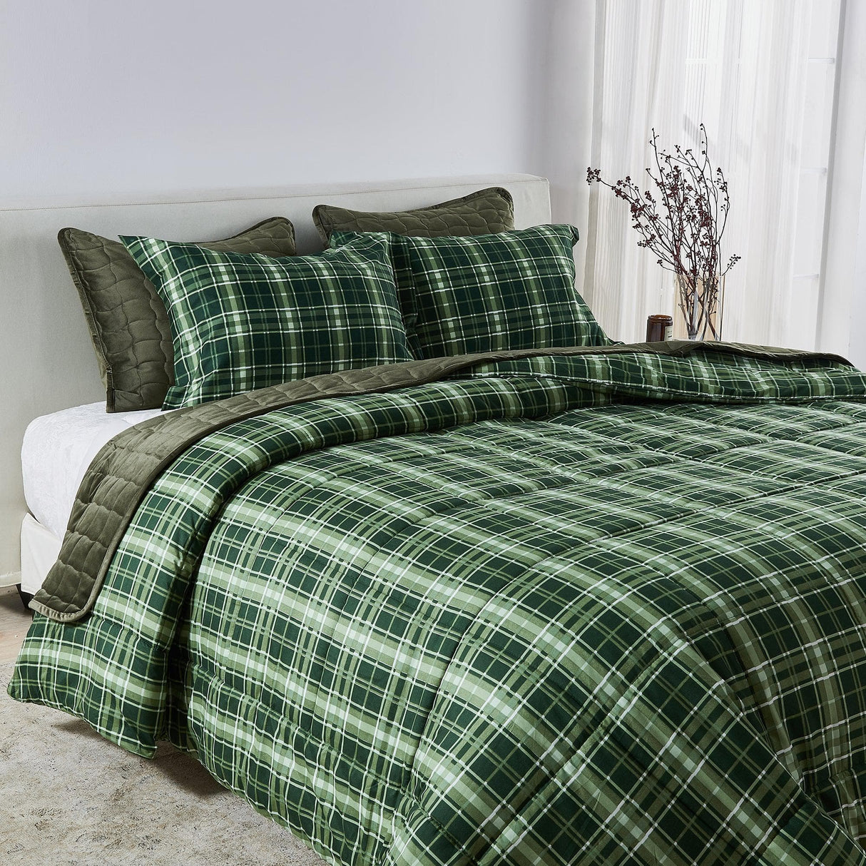 Reversible Christmas Comforter and Sham Set - Holiday Lodge Odette Collection